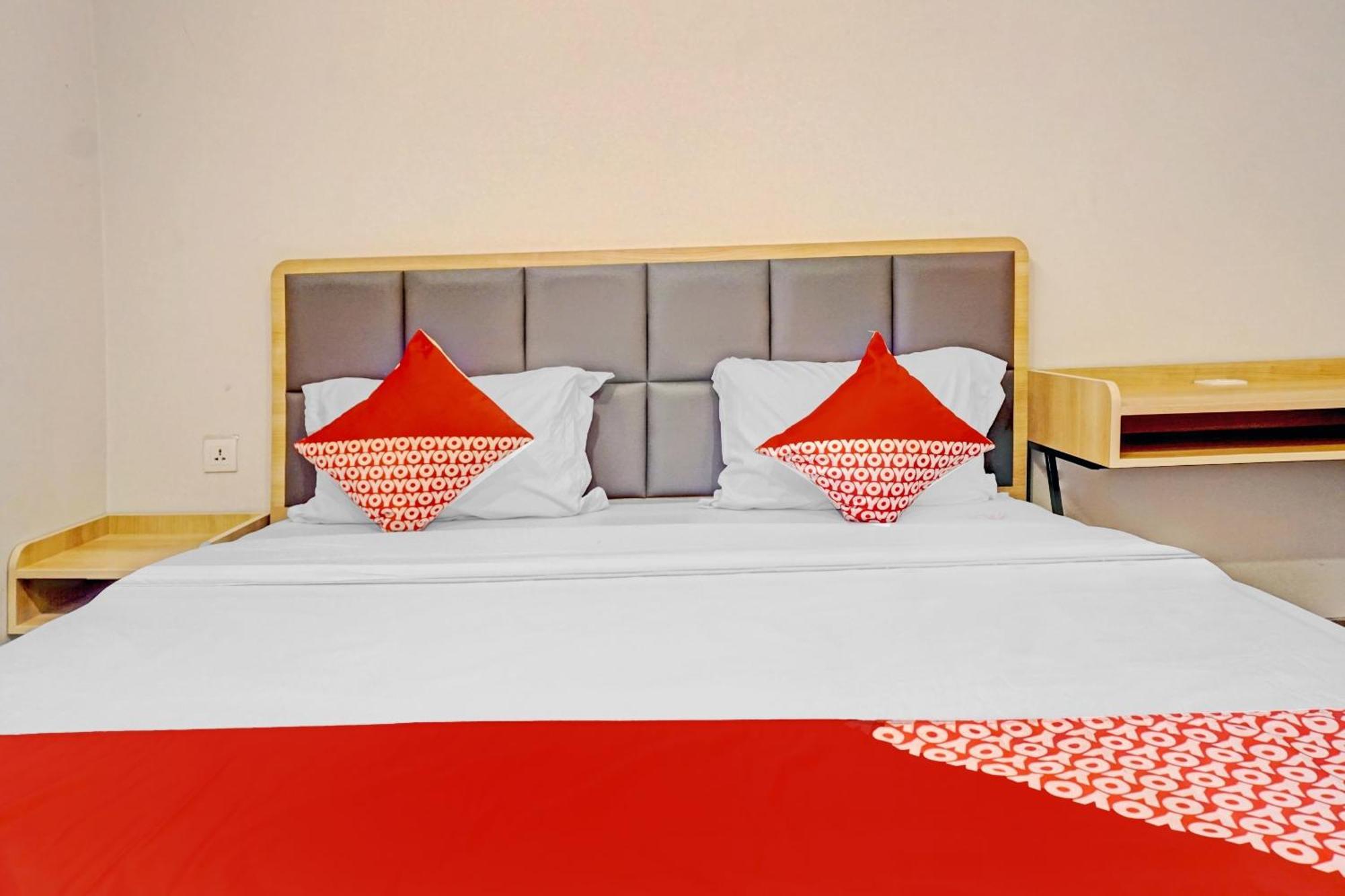 Super Oyo Capital O 90635 Tango Juliet Residence จาการ์ตา ภายนอก รูปภาพ