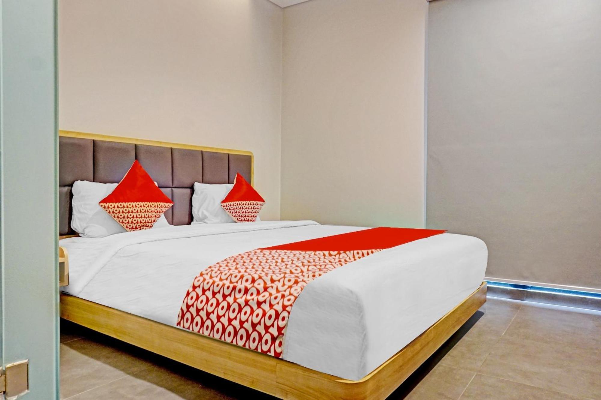 Super Oyo Capital O 90635 Tango Juliet Residence จาการ์ตา ภายนอก รูปภาพ