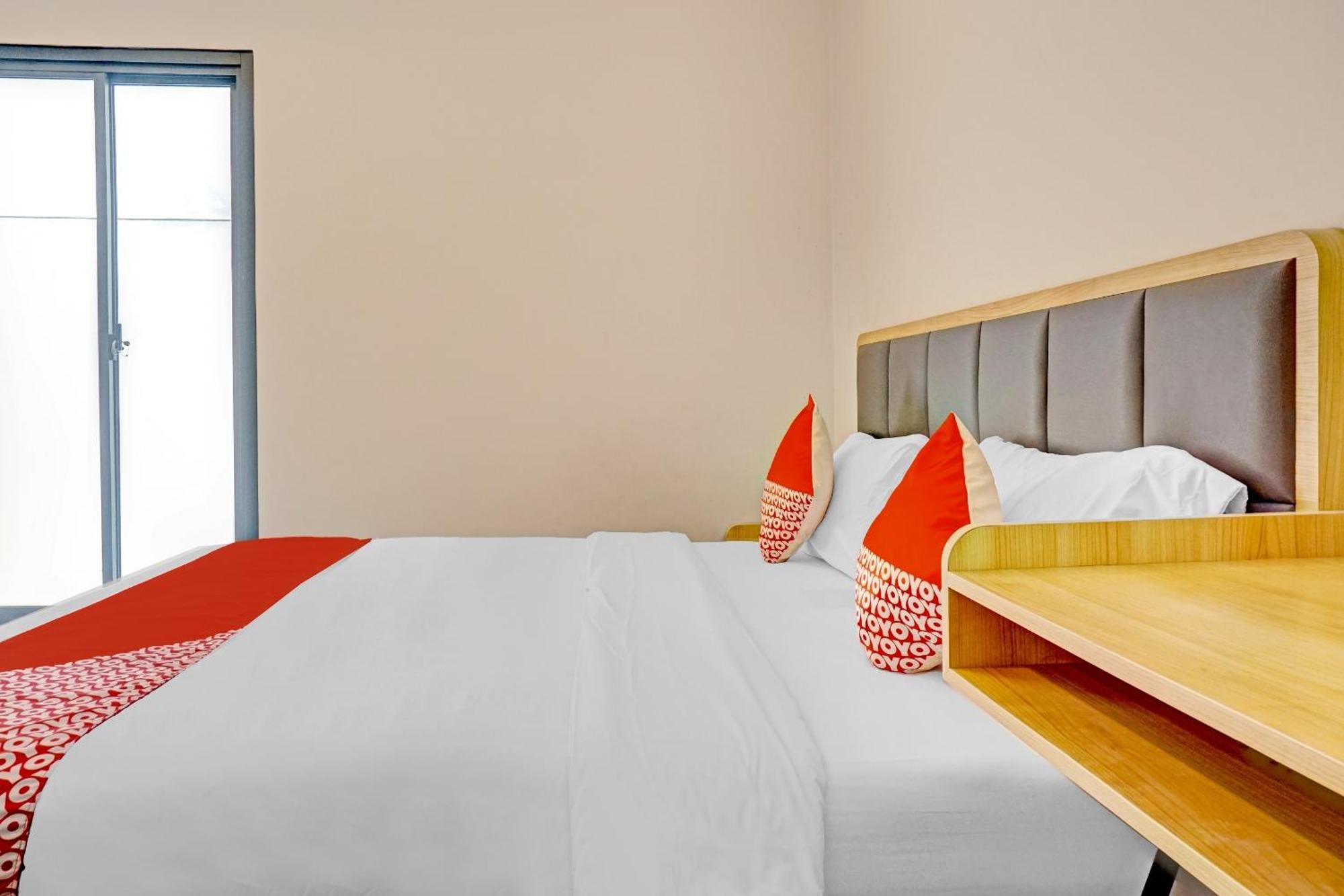 Super Oyo Capital O 90635 Tango Juliet Residence จาการ์ตา ภายนอก รูปภาพ