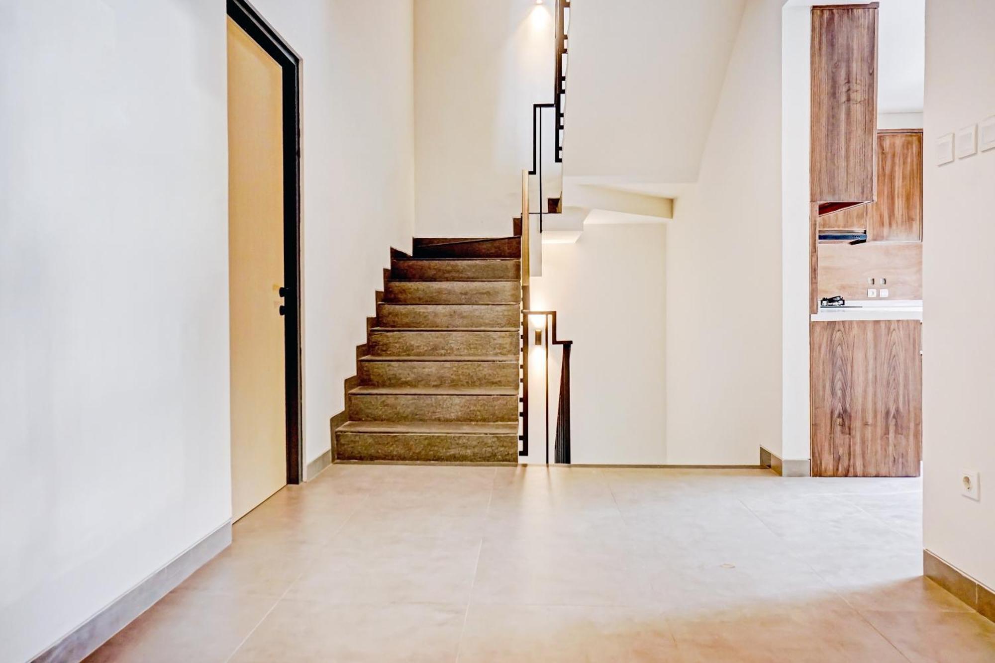 Super Oyo Capital O 90635 Tango Juliet Residence จาการ์ตา ภายนอก รูปภาพ